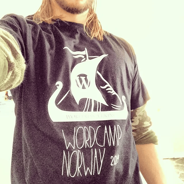 Brian wearing the WordCamp Norway 2014 Viking ship shirt